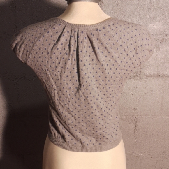 Cute crop top - Picture 2 of 2